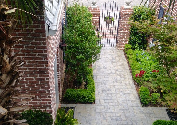 Aiken Apartment | "THE NEST" IN HISTORIC, DOWNTOWN AIKEN, SC. WALK EVERYWHERE! KING MASTER BR!