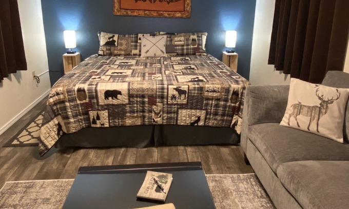 Old Mill Cabin | The Newly remodeled Kodiak Cabin! A Quiet Spot to Enjoy Alaska.