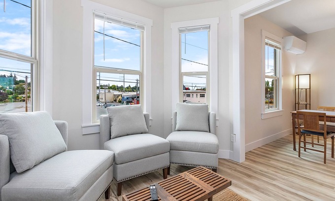 Stanwood Apartment | The Night Owl Perch