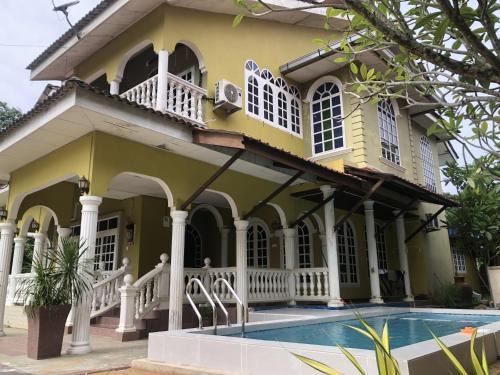 Kampung Wakaf Nyior Kembar House | The Nook, Kuala Terengganu