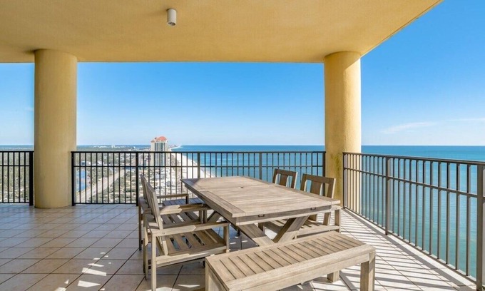 Orange Beach Condo | The Oasis 2611 | Formerly Phoenix West II 2611