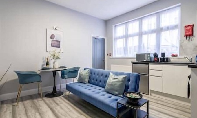 Harrow Apartment | The Oasis