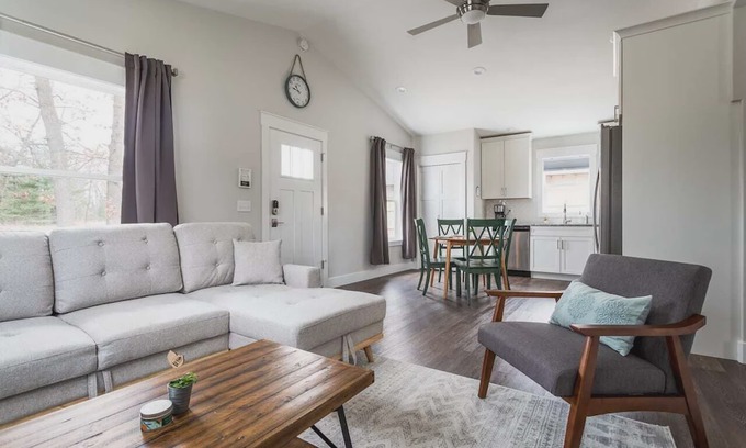 Traverse City House | The Oasis on Parsons | Close to Downtown Traverse City | Hot tub | Dog Friendly