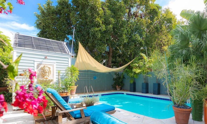 Key West Historic District Condo | The Oasis: Stylishly Updated 1BR Home Convenient to Duval St & Beaches, Shared Pool & Pet-Friendly!