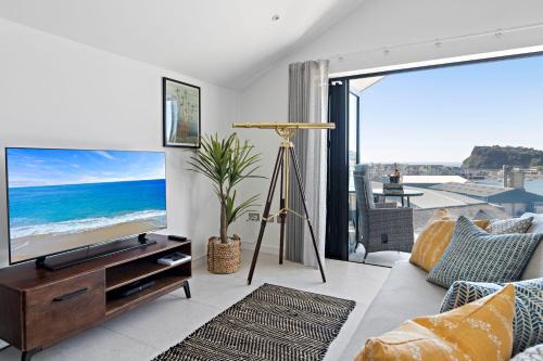 Teignmouth House | The Observatory, Grand Banks