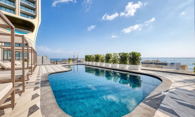 Paceville Apartment | The Official Mercury Suites: APT w/access to Pool