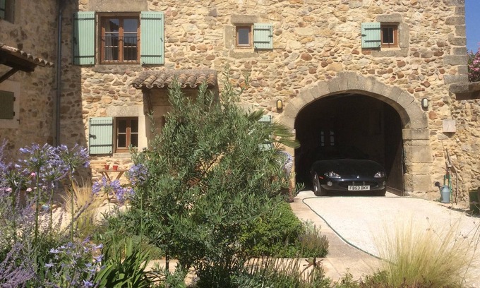 La Bastide-d'Engras Cottage | The Old Barn in the village of La Bastide d'Engras near Uzes
