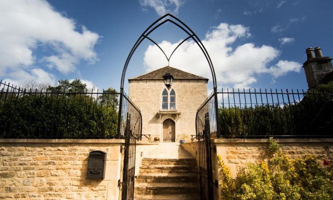 Lacock Bed & Breakfast | The Old Chapel, Lacock