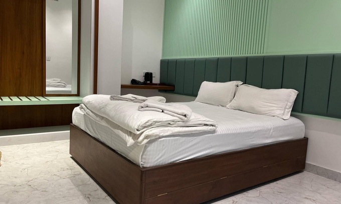 Kanchipuram Hotel | The Old City