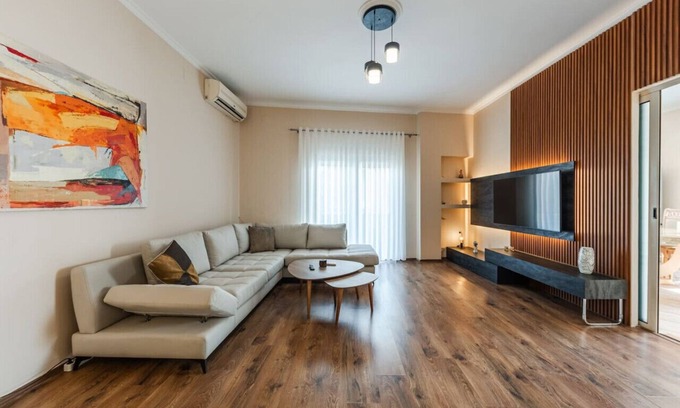 Shkoder Apartment | The Old-Clock Apartment
