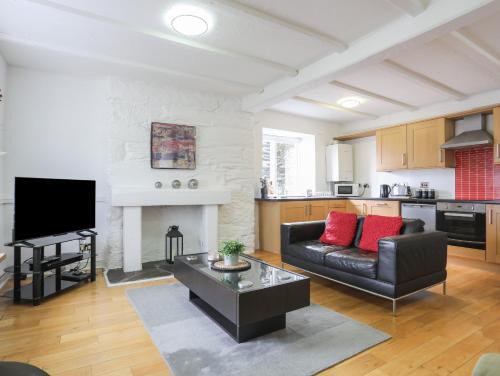 Borth-y-Gest Apartment | The Old Cornhill