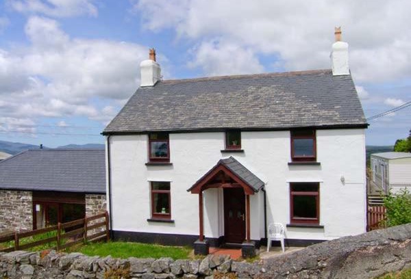 Llanrwst House | The Old Farmhouse