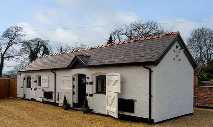 Denbigh Cottage | The Old Piggery, HENLLAN