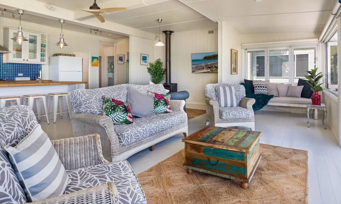 Currarong House | The Old School House