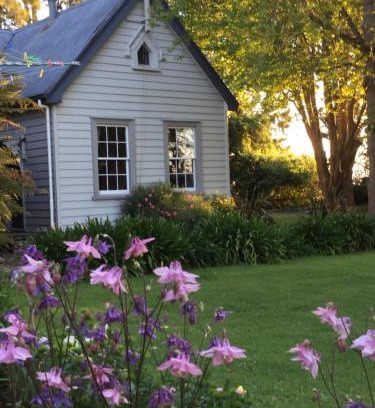 Te Awamutu House | The Old School House