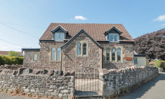 Radstock House | The Old Schoolrooms