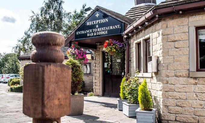 Kelbrook Hotel | The Old Stone Trough