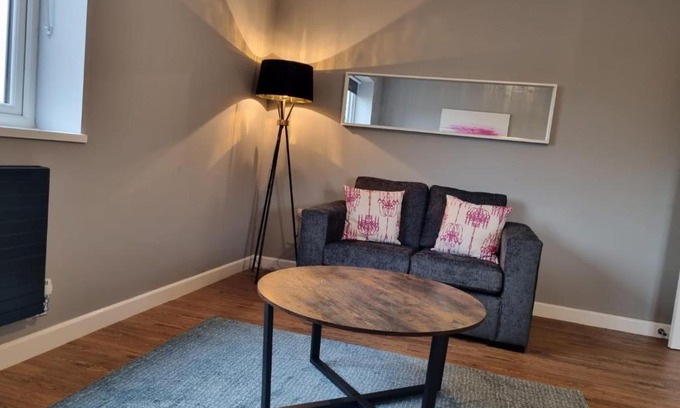Stratford-upon-Avon Apartment | The Old Surgery Flat 9