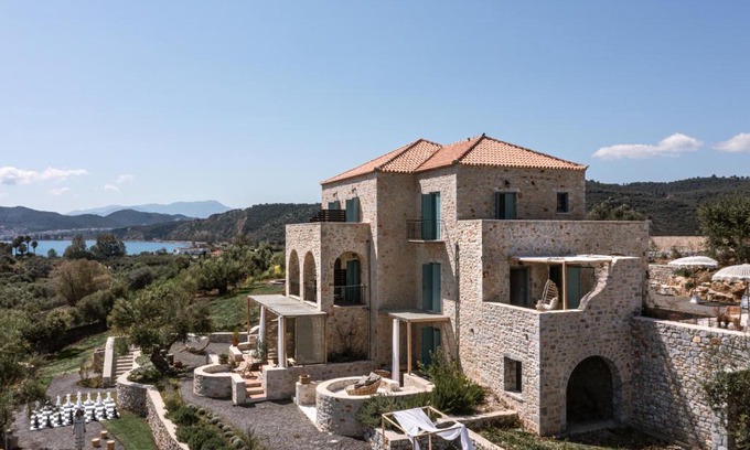 Selinitsa Apartment | The Olive Yard