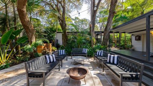 Pearl Beach House | The One Pearl Beach- Pet Friendly, firepit, walk to beach