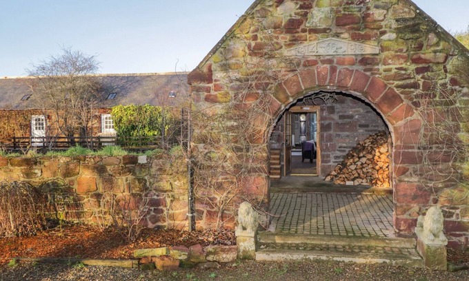 Turriff Cottage | THE ORANGERY, pet friendly, character holiday cottage in Turriff