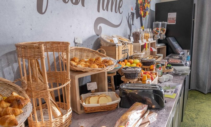 Saint-Doulchard Hotel | The Originals Access Bourges Nord