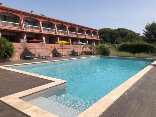 Saint-Jean-de-Vedas Hotel | The Originals City, Le Mas de Grille, Montpellier Sud