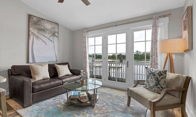 Riverwalk Condo | The Overlook - Downtown - Parking