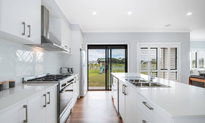 Portarlington Hotel | The Oxley Estate