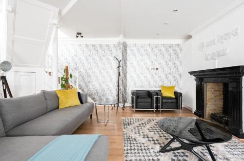 Paddington House | The Paddington Mews - Comfortable & Elegant 3BDR Paddington House