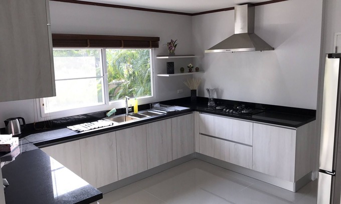 Si Sunthon House | The Palm House Phuket, Thalang.