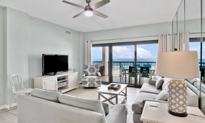 Ono Island Condo | The Palms 414 | Spacious, recent updates, beach front!