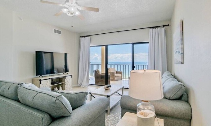 Orange Beach Condo | The Palms 814 | Spacious floor plan, OBA beach front, upated!