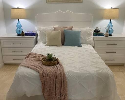 Husbands Apartment | The Palms Diamond - Delightful Decorous Dependable