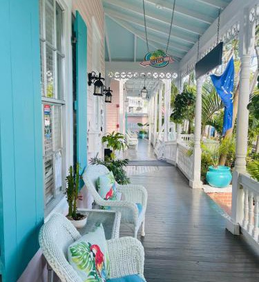 Key West Historic District Hotel | The Palms Hotel