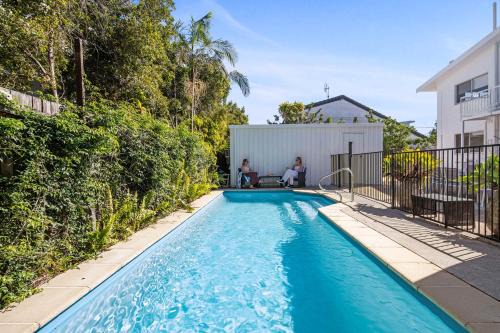 Coolum Beach House | The Palms in Coolum Beach - Pet Friendly & Pool