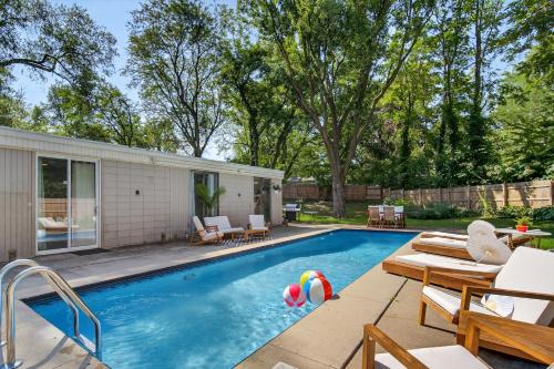 Des Moines House | The Palms Mirage House home