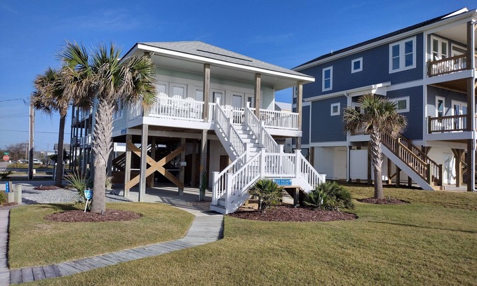 North Topsail Beach House | "The Palms" Oceanfront on Topsail Island, 2 BR - 2 BA Beach House - Awesome View