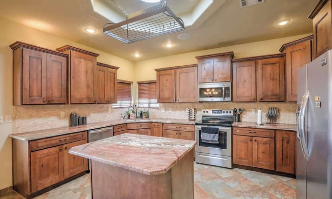 Alamogordo House | The Palo Summary: Wel