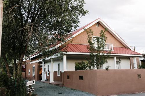 Downtown Santa Fe Bed & Breakfast | The Parador
