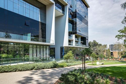 Greater Johannesburg Metropolitan Area Apartment | The Park Central Residence - WITH GENERATOR