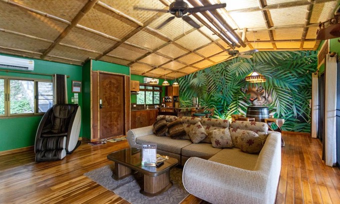 Kaeng Sian Villa | The Parrot Inn Kanchanaburi