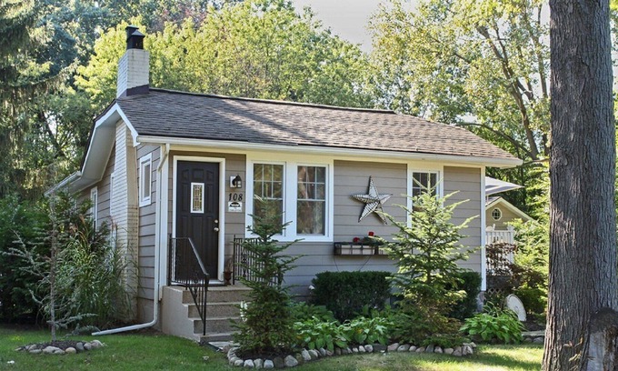 New Buffalo House | The paved house