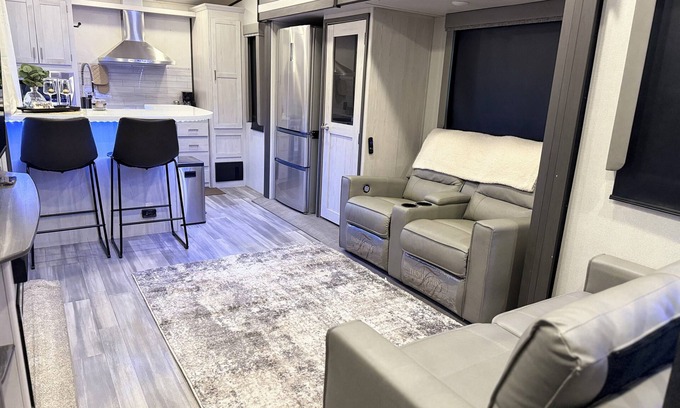 Pueblo West House | The Pearl- A Luxe Camper