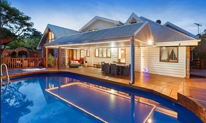Mount Martha House | The Peninsula Chateau | Lodge-Inspired Luxury