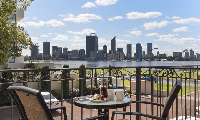 South Perth Apartment | The Peninsula Riverside Serviced Apartments