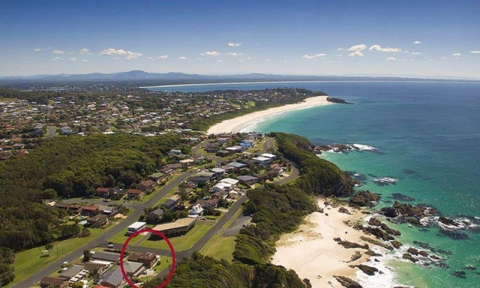Forster House | The perfect getaway you've been waiting for. "Beach more, worry less"
