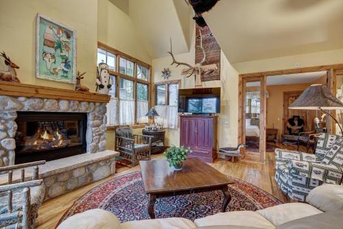 Edwards Apartment | The Perfect Large Family Retreat condo