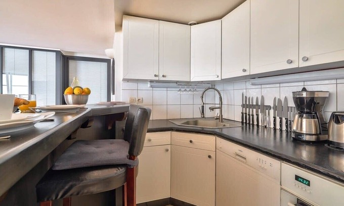 Arsenal Apartment | The Perfect Parisian 2 bdrs flat at Le Marais