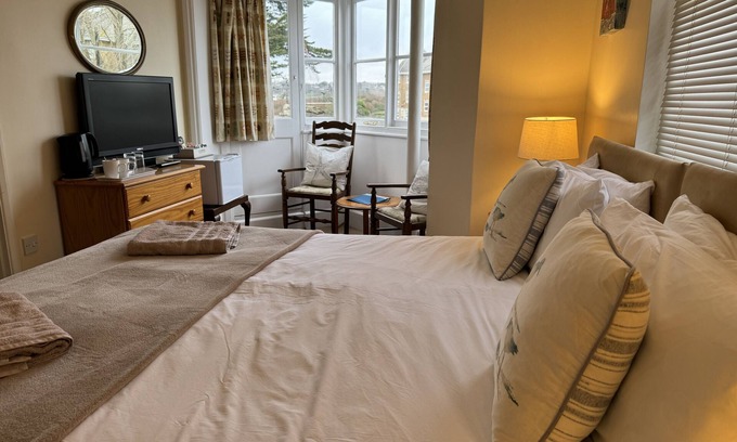 Bembridge Bed & Breakfast | The Pilot Boat Inn